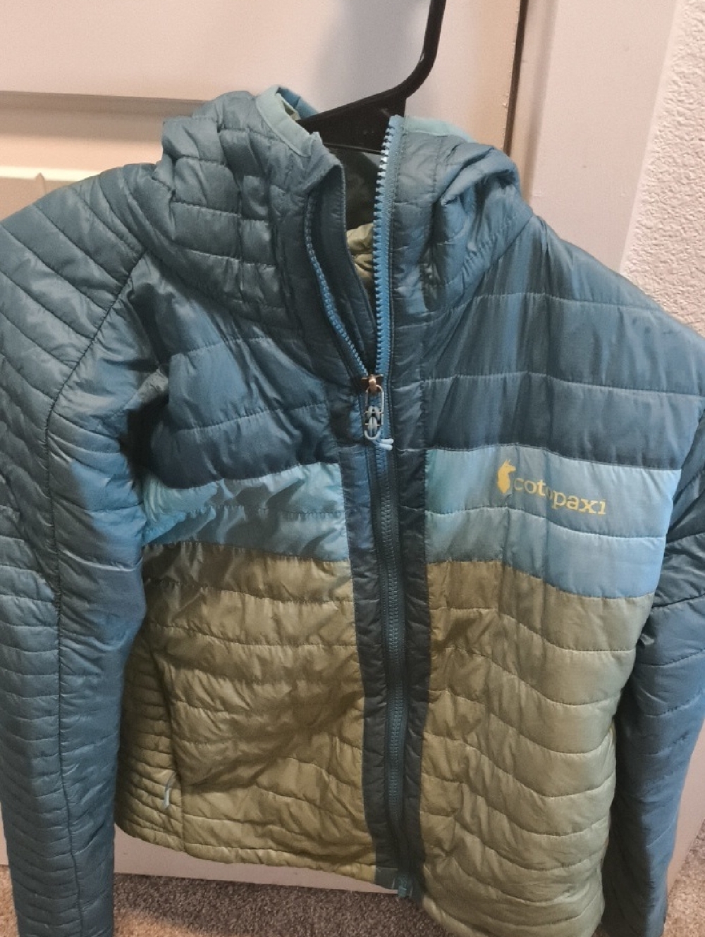 cotopaxi Teal & Olive Colorblock Quilted Women Hooded Jacket